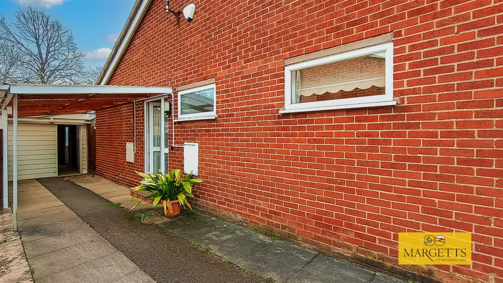 Lowes Avenue, Woodloes Park, Warwick 4